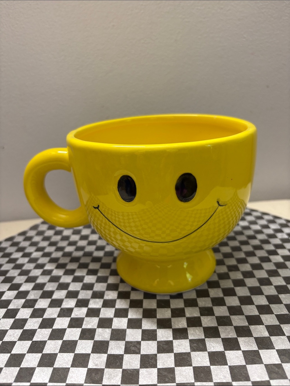 Yellow Smiley Face Planter